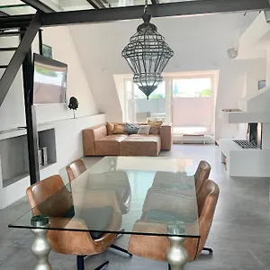  Apartment Schoene Dachgeschoss-maisonette Germany
